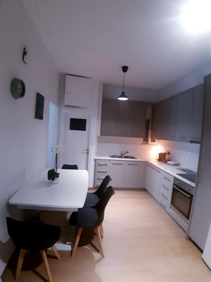 Maklen Villa เอเธนส์ ภายนอก รูปภาพ
